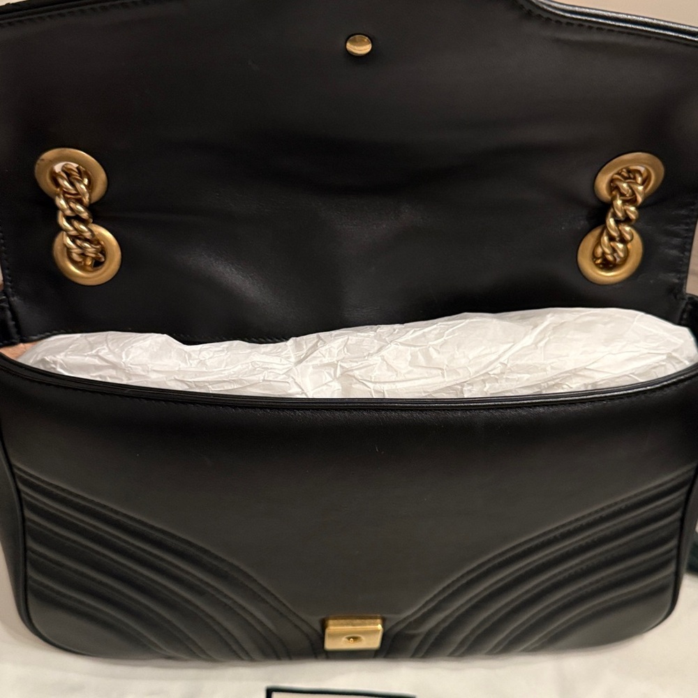 Gucci Black Quilted Marmont w/Gold Hardware - Picture 12 of 16